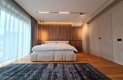 Langzeitmiete eines Duplex mit 3 Schlafzimmern, Brașov, Rumänien