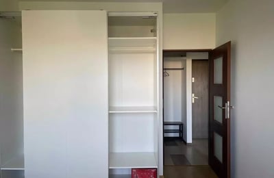 Long-term rental of a 2-room apartment, 48 m², in the Krowodrza district, Krakow, Poland