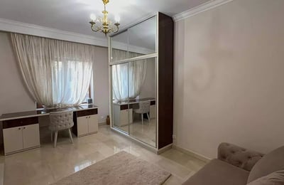 Long-term rental of a 4-room villa 350 m² in Constanța, Romania