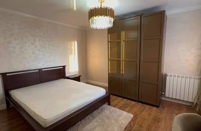 Long-term rental of a 4-room villa 350 m² in Constanța, Romania