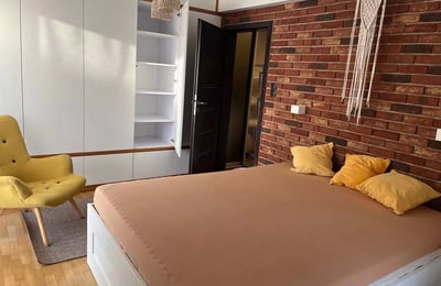 Langzeitmiete einer 2-Zimmer-Wohnung mit 53 m² in Grzegórzki, Krakau, Polen