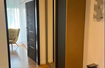 Langzeitmiete einer 2-Zimmer-Wohnung mit 53 m² in Grzegórzki, Krakau, Polen
