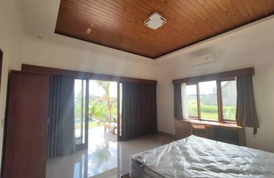 Long-term rental of a new 1-bedroom villa with pool in Singakerta, Bali, Indonesia