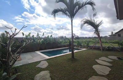 Long-term rental of a new 1-bedroom villa with pool in Singakerta, Bali, Indonesia