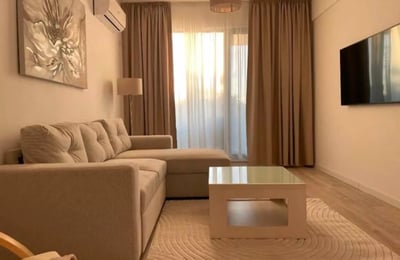 Длительная аренда 2-х комнатных апартаментов 77 м² в Констанце, Румыния