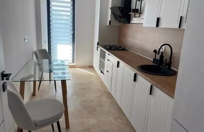 Длительная аренда 2-х комнатных апартаментов 77 м² в Констанце, Румыния