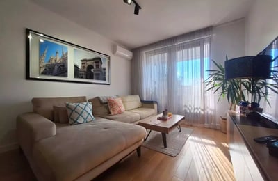 Langzeitmiete einer 3-Zimmer-Wohnung mit 65 m² in Neu-Belgrad, Serbien