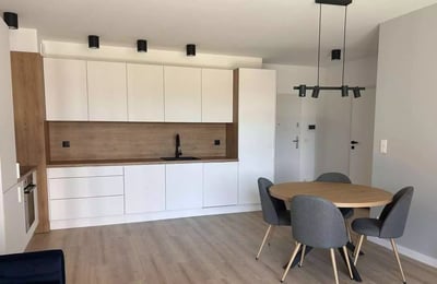 Длительная аренда 2-комнатной квартиры 46 м² в Кракове, Польша