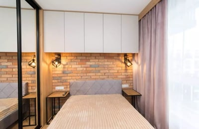 Location longue durée d’un appartement 2 pièces de 32 m² à Przedmieście Warszawskie, Cracovie, Pologne