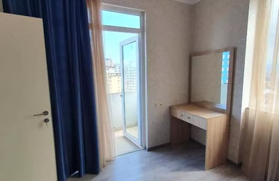 Alquiler a largo plazo de apartamento 2+1 de 95 m² en Batumi, Georgia