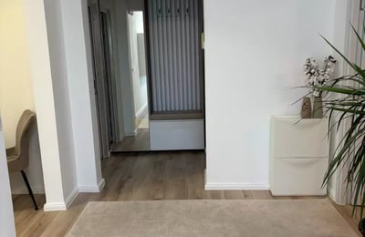 Langzeitmiete einer 2-Zimmer-Wohnung mit 52 m² in Constanța, Rumänien