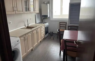 Langzeitmiete einer 2-Zimmer-Wohnung mit 60 m² in Constanța, Rumänien