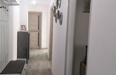 Аренда на длительный срок 3-х комнатной квартиры 65 м² в районе Tomis Plus, Констанца, Румыния