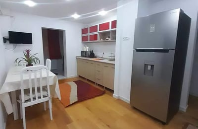 Long-term rental of 2-room apartment, 65 m², Inel 2, Constanța, Romania
