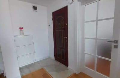 Long-term rental of 2-room apartment, 65 m², Inel 2, Constanța, Romania