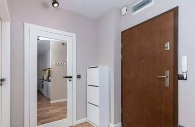 Langfristige Miete einer 3-Zimmer-Wohnung mit 54 m² in Krakau, Polen