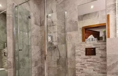 Langfristige Miete einer 2-Zimmer-Wohnung mit 45 m² in Krakau, Polen