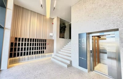 Location longue durée d’un appartement 2 pièces à Brașov, Roumanie