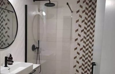 Location longue durée d’un appartement 2 pièces de 38 m² à Varsovie, Pologne