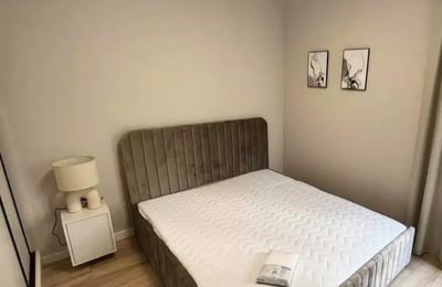Location longue durée d’un appartement de 45 m² et 2 pièces dans le quartier Wola, Varsovie, Pologne