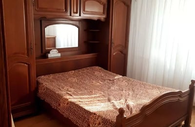 Location longue durée d’un appartement 2 pièces de 56 m² à Tomis III, Constanța, Roumanie