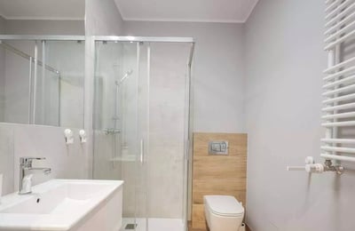 Location longue durée d’un appartement de 38 m² dans le quartier Krzyki, Wrocław, Pologne