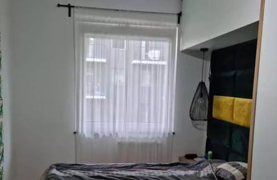 Location longue durée d’un appartement de 40 m² dans le quartier Kępa Mieszczańska, Wrocław, Pologne