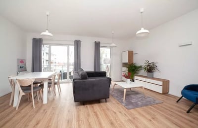 Long-term rental of 69 m² 3-room apartment in Stare Miasto, Kraków, Poland