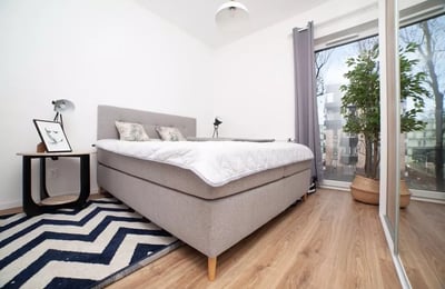 Long-term rental of 69 m² 3-room apartment in Stare Miasto, Kraków, Poland