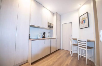 Location longue durée d’un studio de 28 m², Paris, France