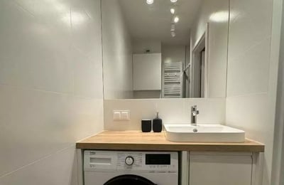 Location longue durée d’un appartement 2 pièces 32 m², quartier Jagodno, Wrocław, Pologne