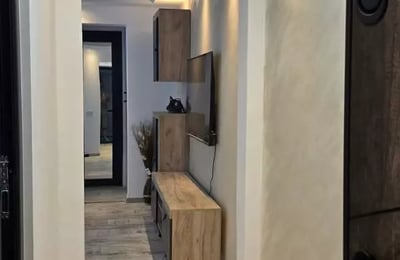Alquiler a largo plazo de piso de 2 habitaciones 55 m², Faleza Sud, Constanza, Rumanía