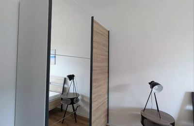 Location longue durée d’un appartement 2 pièces 44 m², Stare Miasto, Cracovie, Pologne