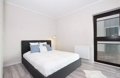 Location longue durée d’un appartement 2 pièces 44 m² — Wrocław, Pologne