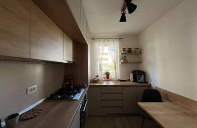 Location longue durée d’un appartement 3 pièces, Urban Plaza, Brașov, Roumanie