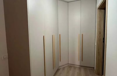 Location longue durée d’un appartement 3 pièces, Urban Plaza, Brașov, Roumanie