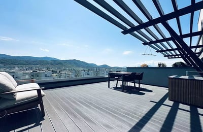 Alquiler a largo plazo de un ático de 3 ambientes en Brașov, Rumania