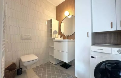 Alquiler a largo plazo de un ático de 3 ambientes en Brașov, Rumania