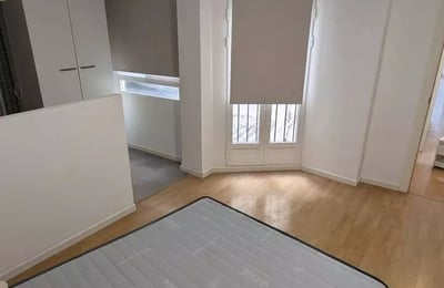 Langfristige Miete einer 2-Zimmer-Wohnung mit 50 m² in Alicante, Spanien