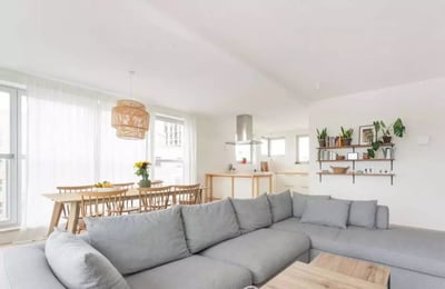 Long-term rent of a 4-room apartment 116 m² in Mokotów district, Warsaw, Poland