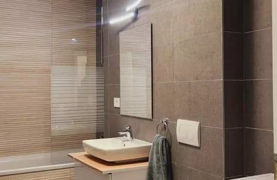 Location longue durée d’un appartement 1 pièce dans le quartier Tractoru, Brașov, Roumanie