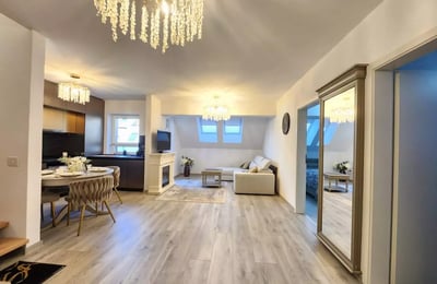 Location longue durée d’un appartement 4 pièces dans le quartier Tractoru, Brașov, Roumanie