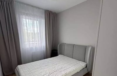 Location longue durée : appartement de 3 pièces, 35 m² dans le quartier Ołtaszyn, Wrocław, Pologne