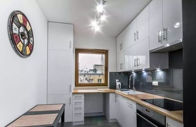 Location longue durée : appartement de 2 chambres, 54 m² dans le quartier Grabiszyn, Wrocław, Pologne