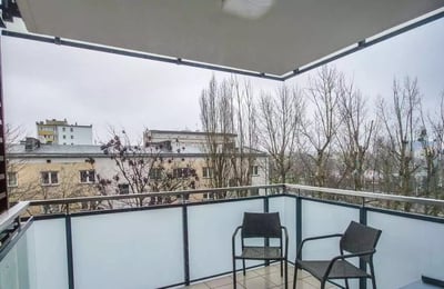 Location longue durée : appartement de 2 chambres, 54 m² dans le quartier Grabiszyn, Wrocław, Pologne