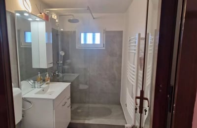 Langzeitmiete: 2-Zimmer-Apartment 51 m² in Tomis Nord, Constanța, Rumänien
