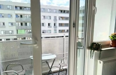 Long-term rental: 2-room apartment 41 m² in Stare Miasto, Wrocław, Poland