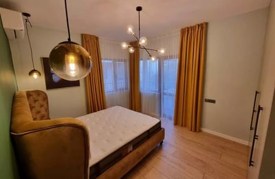 Langzeitmiete: Wohnung mit 2 Schlafzimmern 100 m² im Zentrum, Varna, Bulgarien