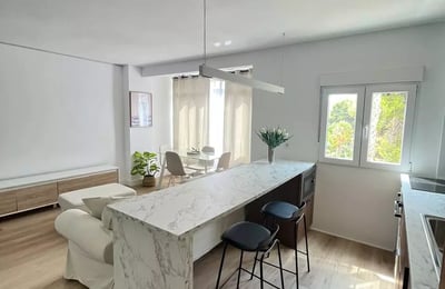 Langzeitmiete: Wohnung mit 3 Schlafzimmern in Alicante, Spanien