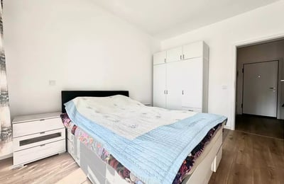 Location longue durée d’un appartement 2 pièces à Tractorul Coresi, Brașov, Roumanie